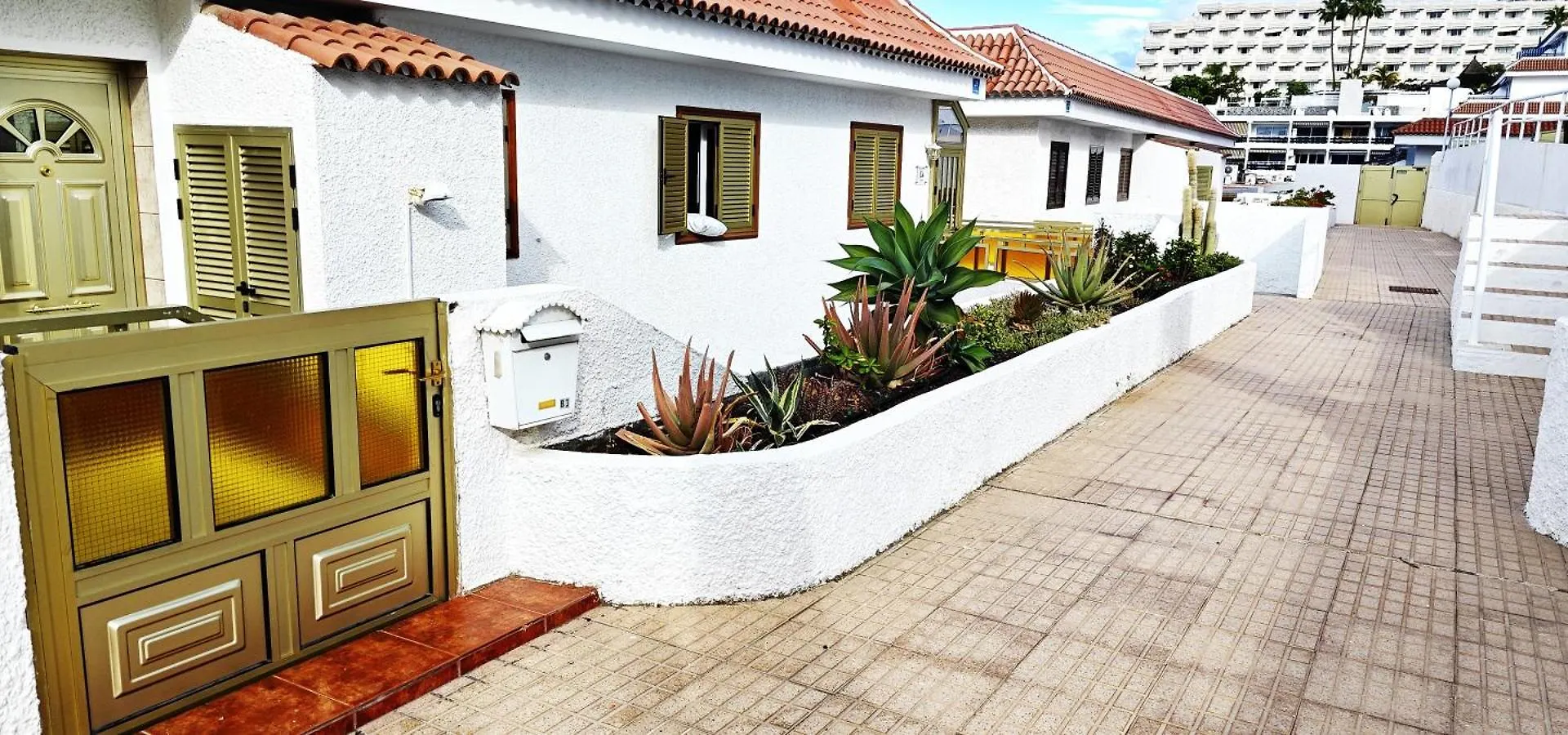 Seafront Playa La Arena Apartment Puerto de Santiago